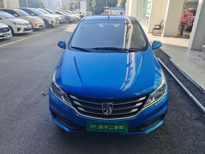 310 2016 1.2L MT Comfort photo 2
