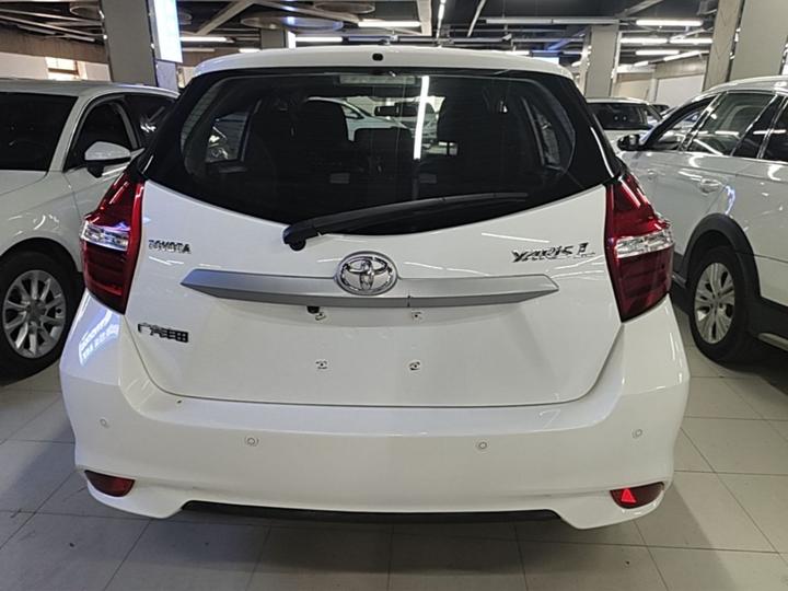 YARiS L 2021 1.5L CVT Leading photo 3