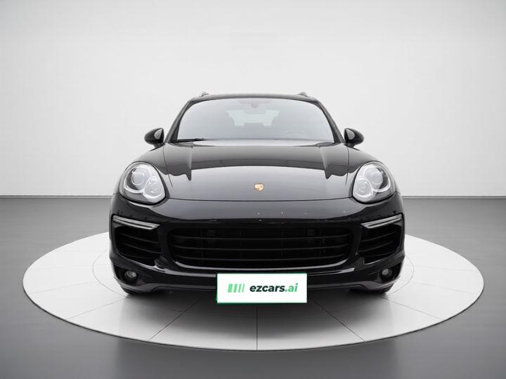 2016 Cayenne Platinum Edition 3.0T photo 2