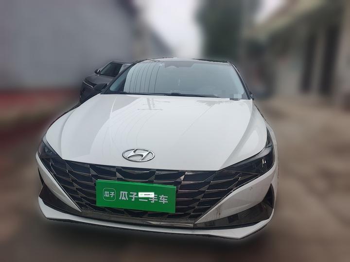 Elantra 2023 1.5L CVT LUX Premium photo 2