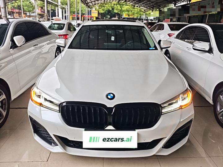 5 Series 2022 Facelift 525Li Luxury photo 2
