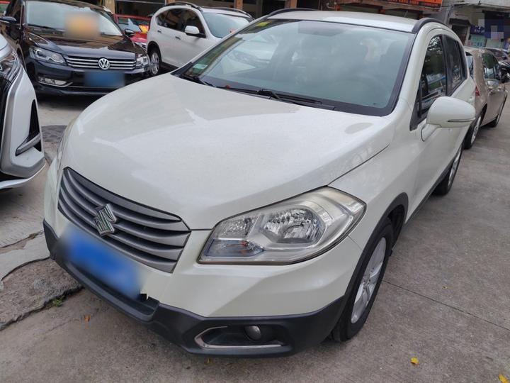 2014 1.6L CVT RWD Progressive