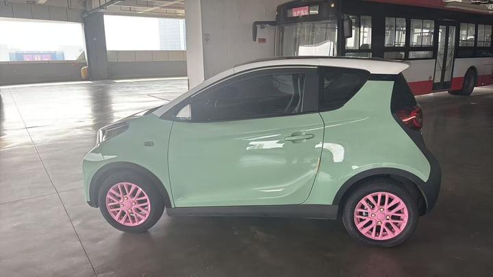 QQ Little Ant 2022 NCM 30kW 301km photo 3