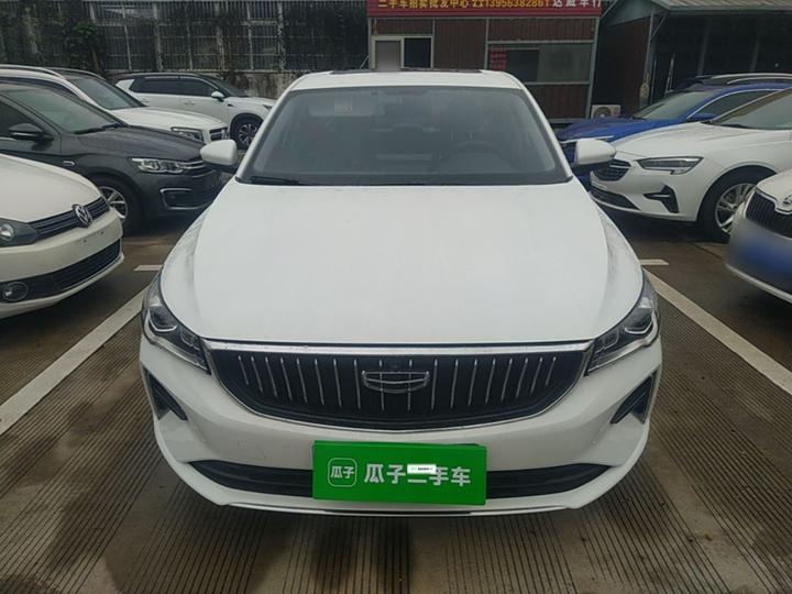 Emgrand 2022 4 1.5L CVT Premium photo 2