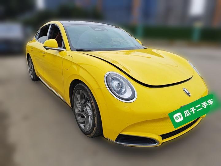 2022 555km Premium photo 3