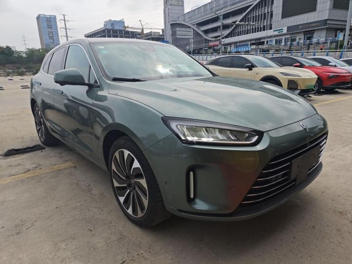 HIMA AITO M5 2022 EREV AWD Performance photo 3