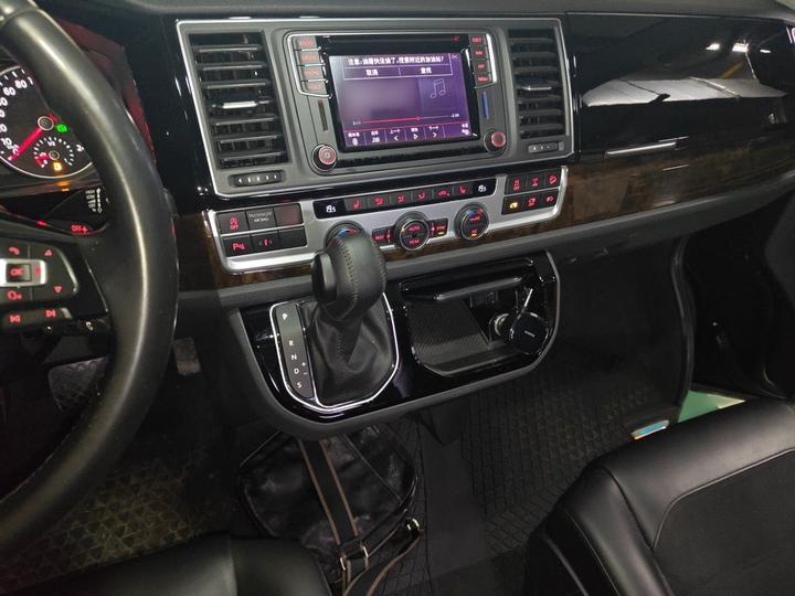 2018 2.0TSI AWD Explorer 7-Seater photo 5