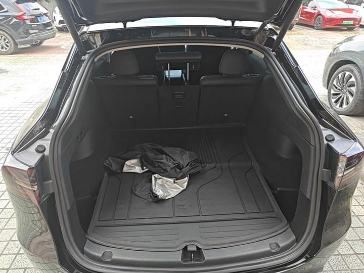 Model Y 2022 RWD photo 8