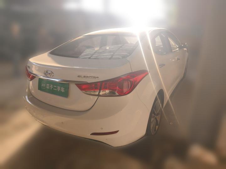 Elantra 2015 1.6L AT Premium photo 6