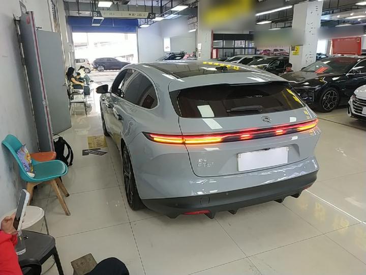 ET5T 2023 75kWh Touring photo 4