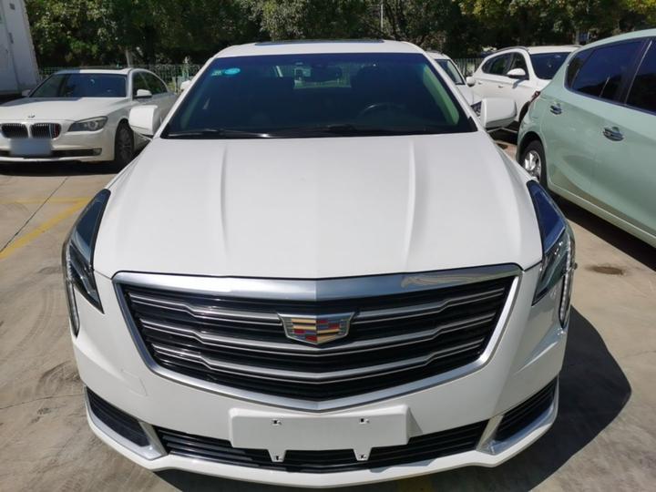 XTS 2018 28T Tech photo 2
