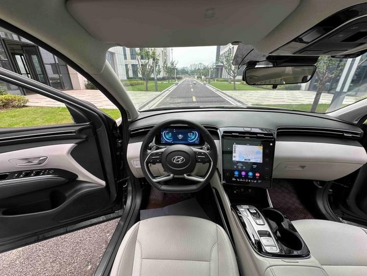 2021 Tucson L 1.5T DCT LUX Premium photo 2