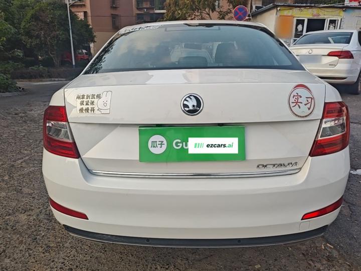 Octavia 2017 1.6L AT photo 5