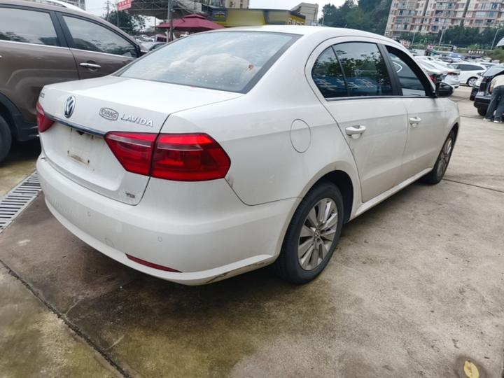 Lavida 2013 Facelift 1.4TSI DSG Comfort photo 6