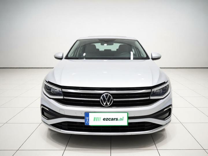Bora 2023 200TSI DSG photo 2