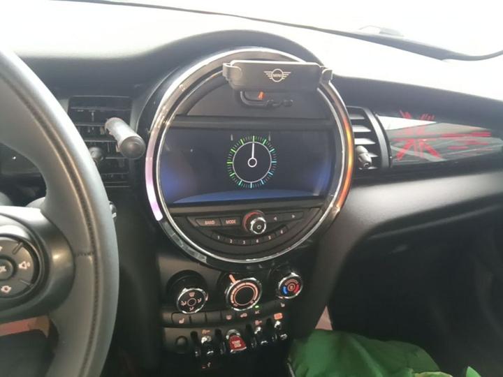2021 1.5T COOPER Classic 5-Door photo 8