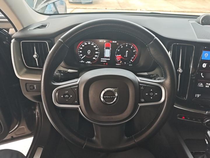 XC60 2019 T5 AWD China V photo 6