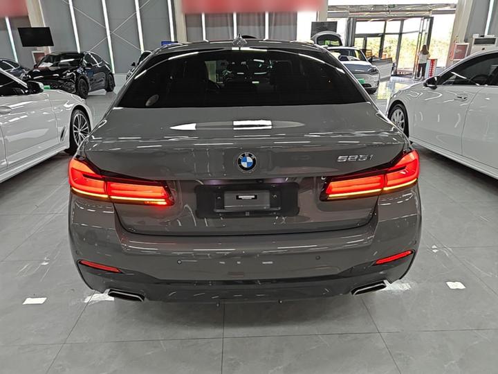 5 Series Imported 2022 525i M Sport Package photo 3