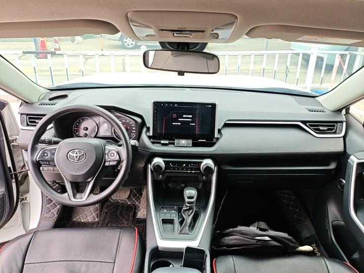 RAV4 2020 2.0L CVT RWD photo 5