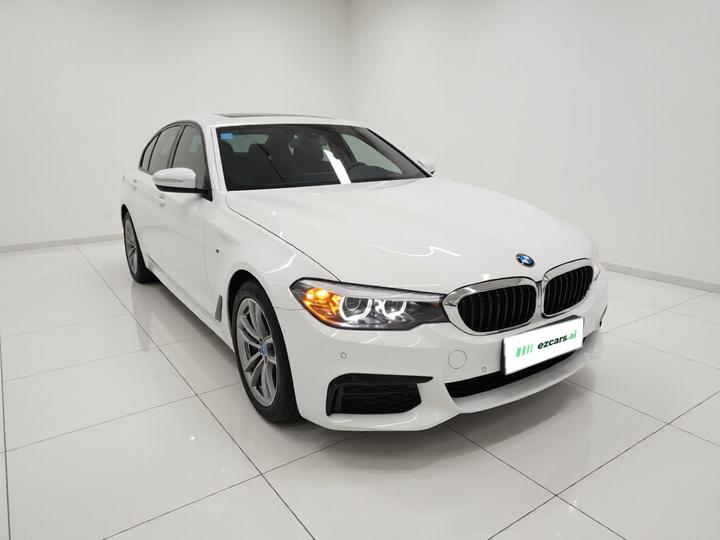 5 Series Imported 2019 Facelift 525i M Sport Package photo 3