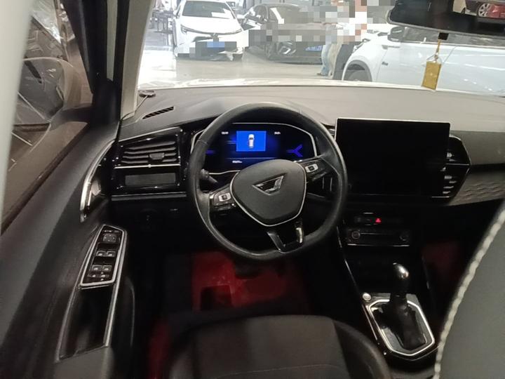 VS5 2022 280TSI AT Pro photo 6