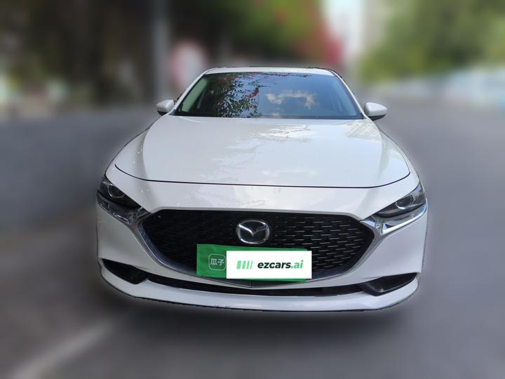 3 Axela 2021 2.0L AT photo 2