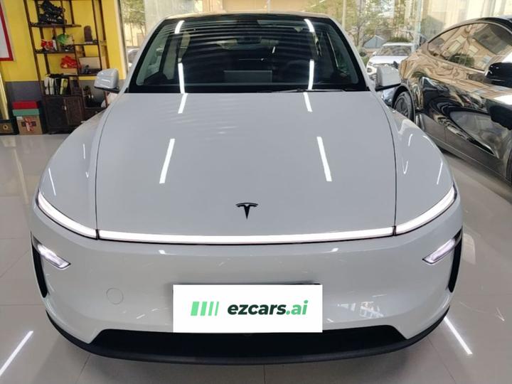 Model Y 2025 RWD photo 2