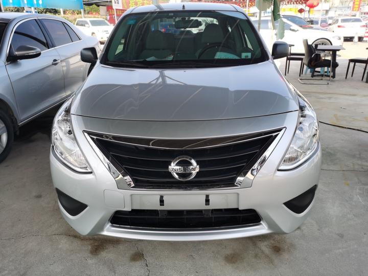2015 1.5XE CVT Comfort photo 2