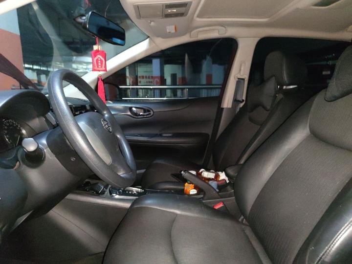Tiida 2011 1.6L CVT Smart photo 7