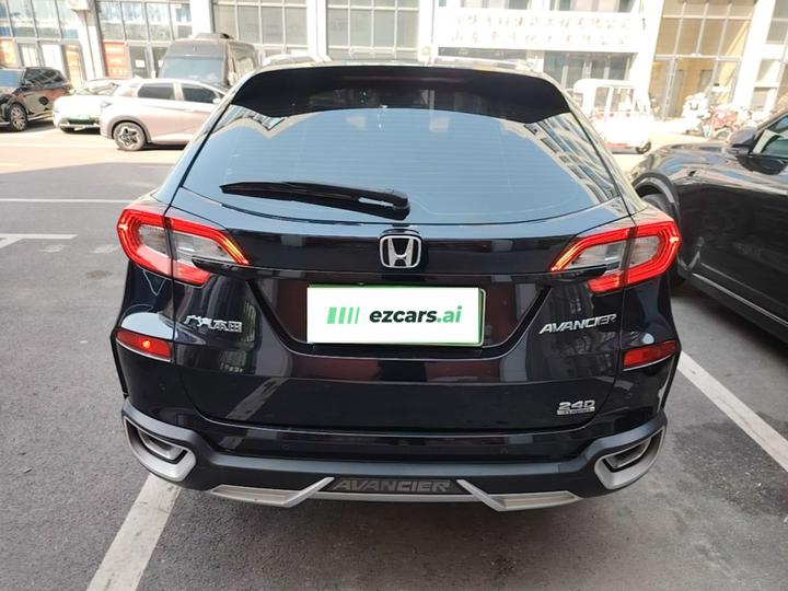 Avancier 2019 240TURBO RWD Exclusive photo 3