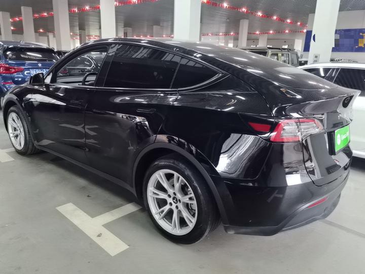 Model Y 2022 Long Range AWD photo 4