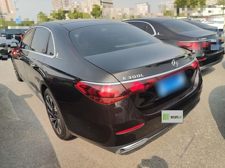 E-Class 2024 E 300 L Luxury photo 4