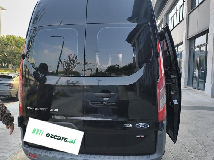 Transit 2019 2.0T Diesel Short Wheelbase 6-Seater China VI photo 5
