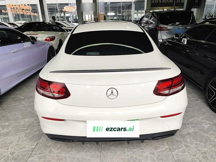 C-Class Imported 2023 C 260 Coupe photo 3