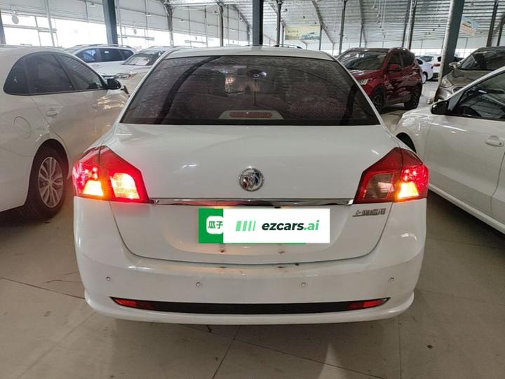 Excelle 2015 1.5L AT Exclusive photo 3