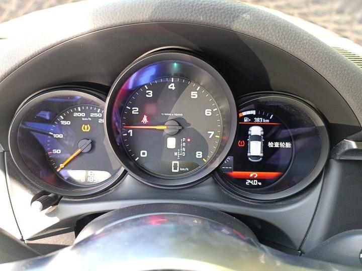 2018 Macan 2.0T photo 4