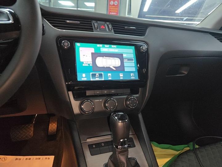 Octavia 2018 TSI280 DSG Luxury photo 8