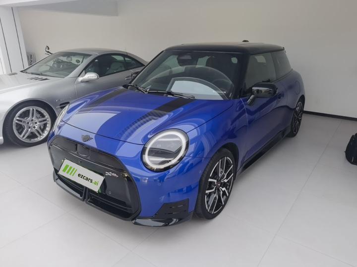 MINI COOPER 2024 452km COOPER SE