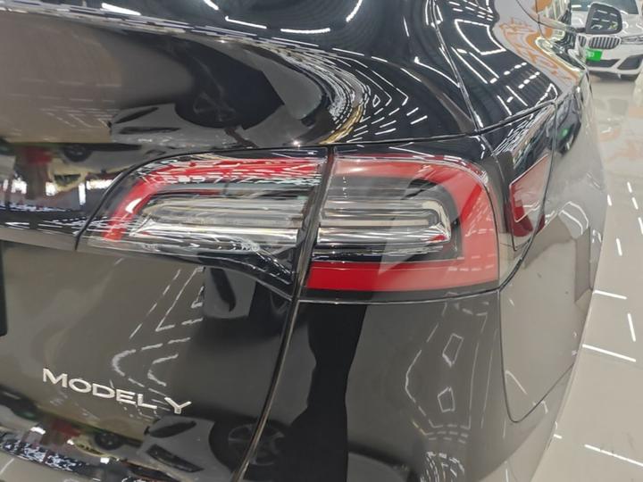 Model Y 2021 Standard Range RWD photo 7