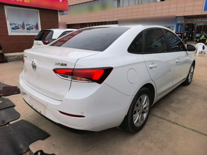 Excelle 2021 Facelift Classic 1.5L AT Elite photo 4