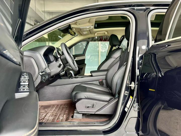 Tang 2018 2.0T AT Connected Noble 7-Seater China V photo 7