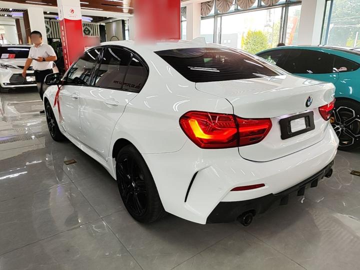 1 Series 2022 125i M Sport photo 4