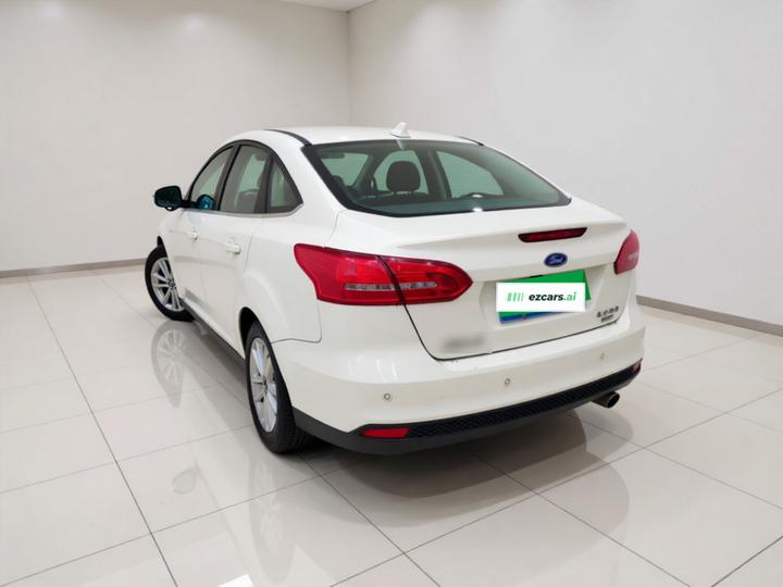 Focus 2017 Sedan EcoBoost 180 AT Elite photo 4