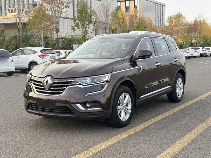 2017 2.0L RWD Luxury