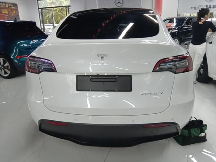 Model Y 2021 Standard Range RWD photo 3