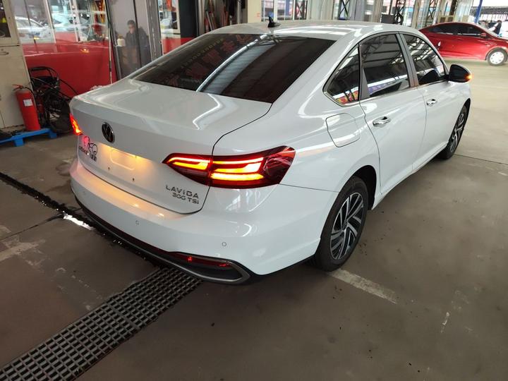 Lavida 2024 300TSI DSG photo 4