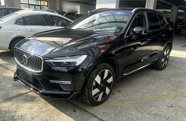XC60 EV 2025 Hybrid Long Range AWD Luxury