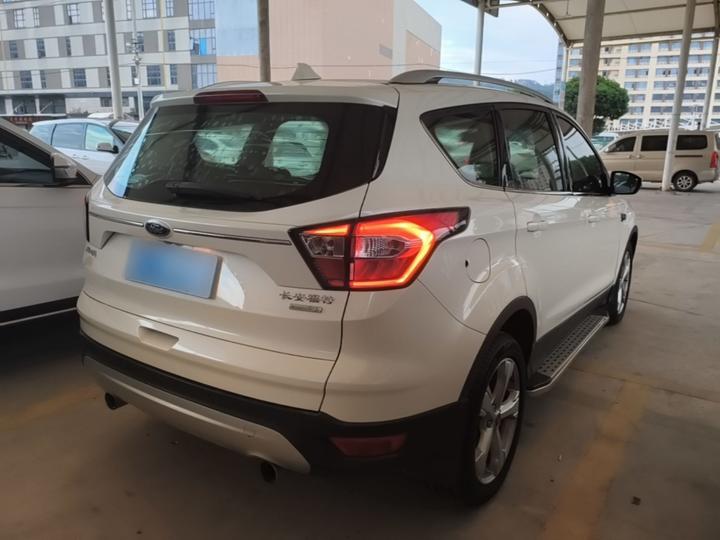 Kuga 2017 EcoBoost 180 RWD photo 6