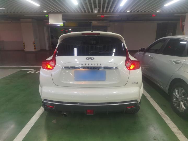 ESQ 2014 1.6L photo 3