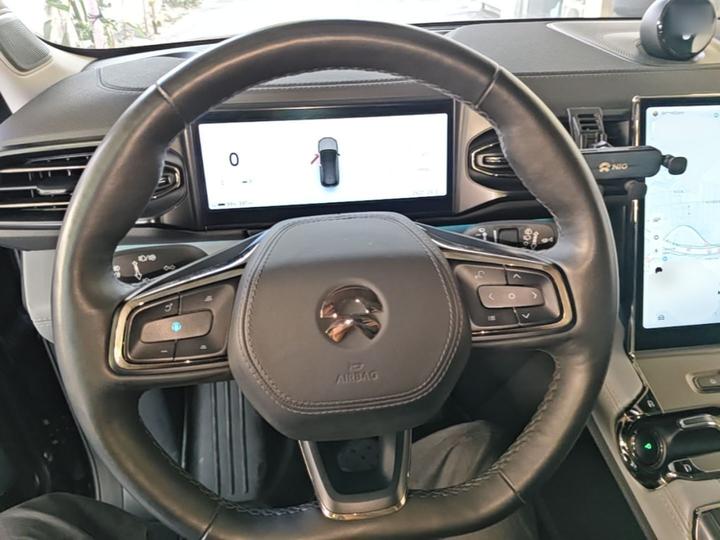ES6 2020 600KM Sport photo 2